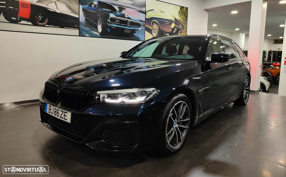 BMW 530 e Pack Desportivo M - 1
