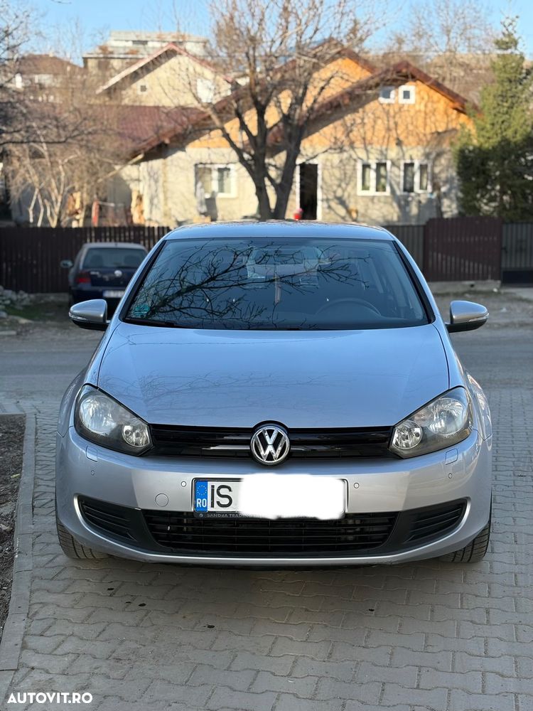 Volkswagen Golf - 1