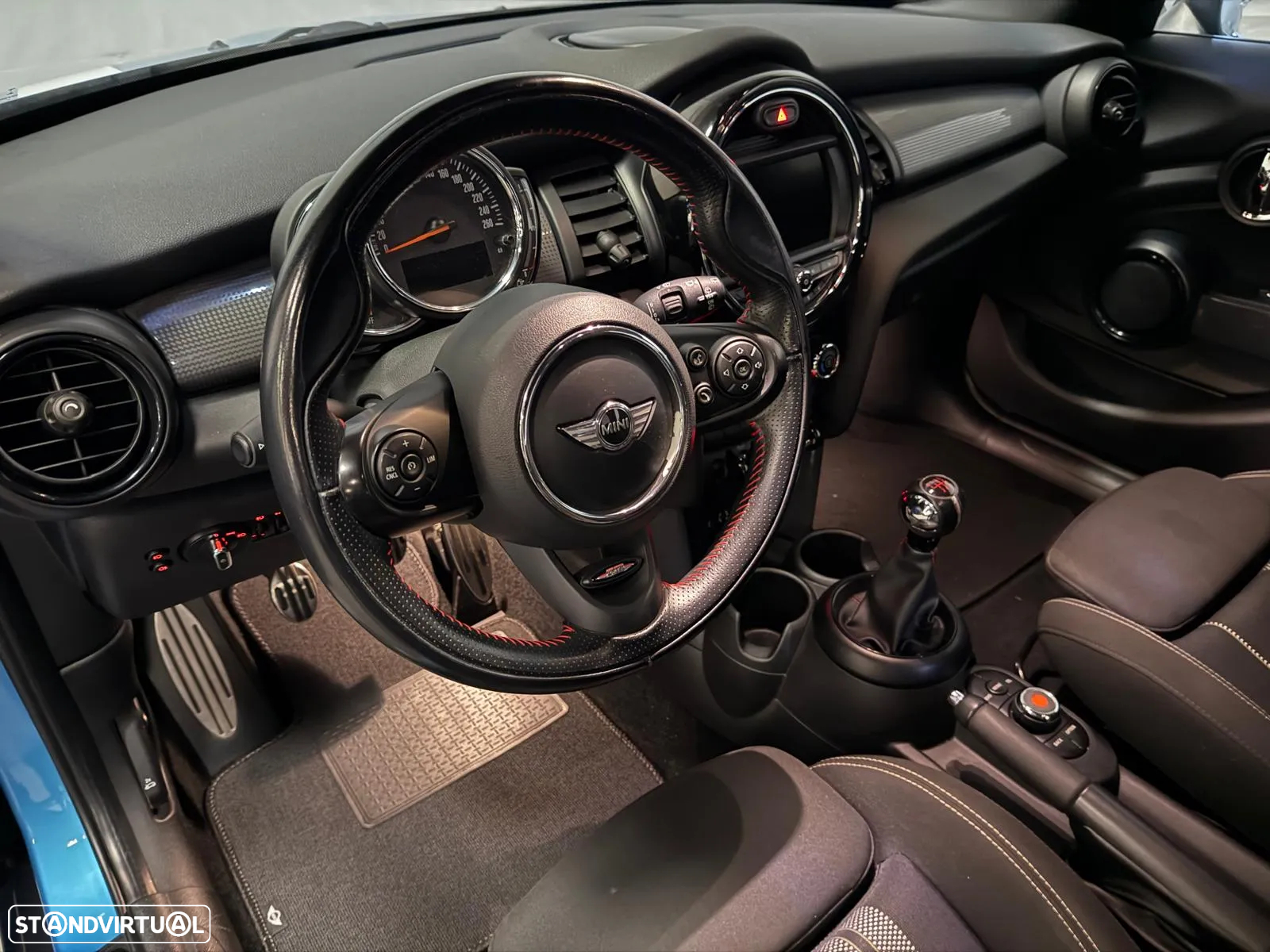 MINI 5 Portas Cooper D - 9