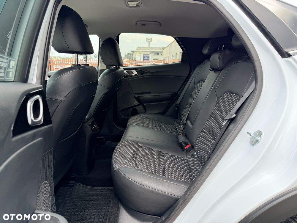 Kia XCeed 1.5 T-GDI Business Line - 18