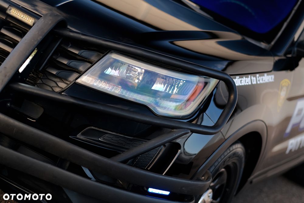 Ford Explorer - 14