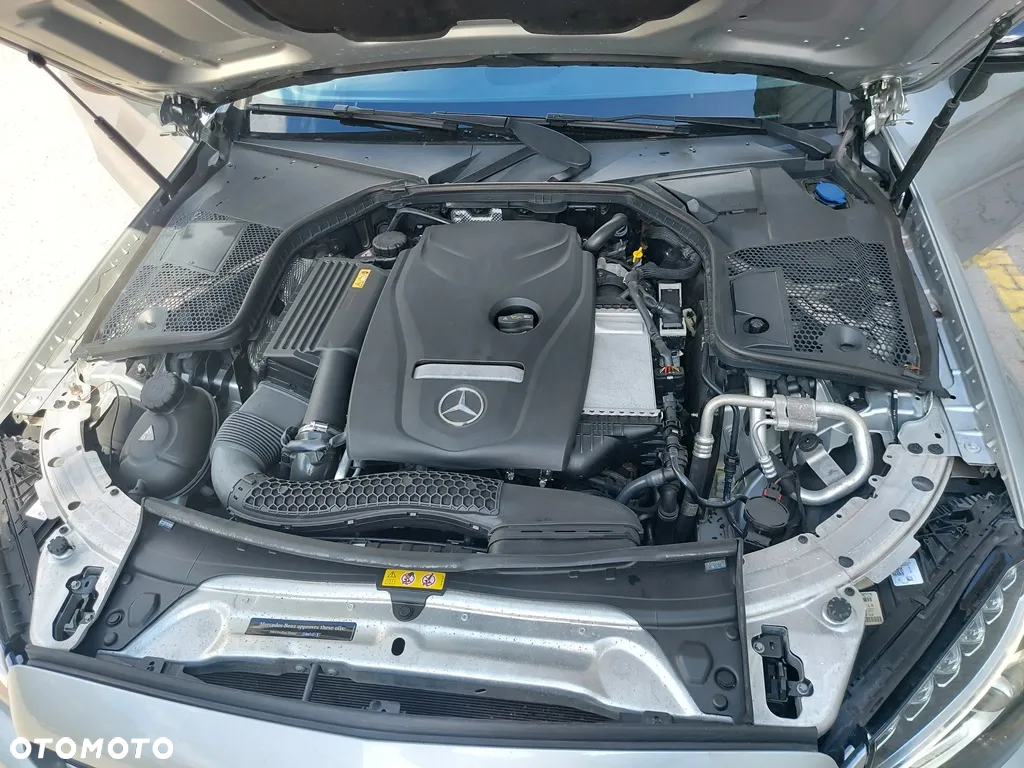Mercedes-Benz Klasa C 300 Coupe 9G-TRONIC AMG Line - 15