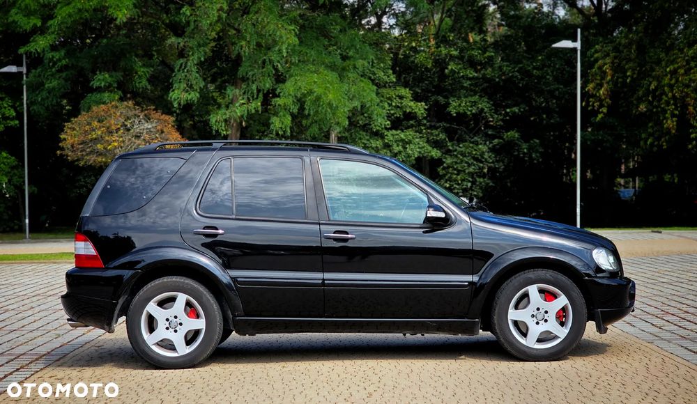 Mercedes-Benz ML 55 AMG - 6