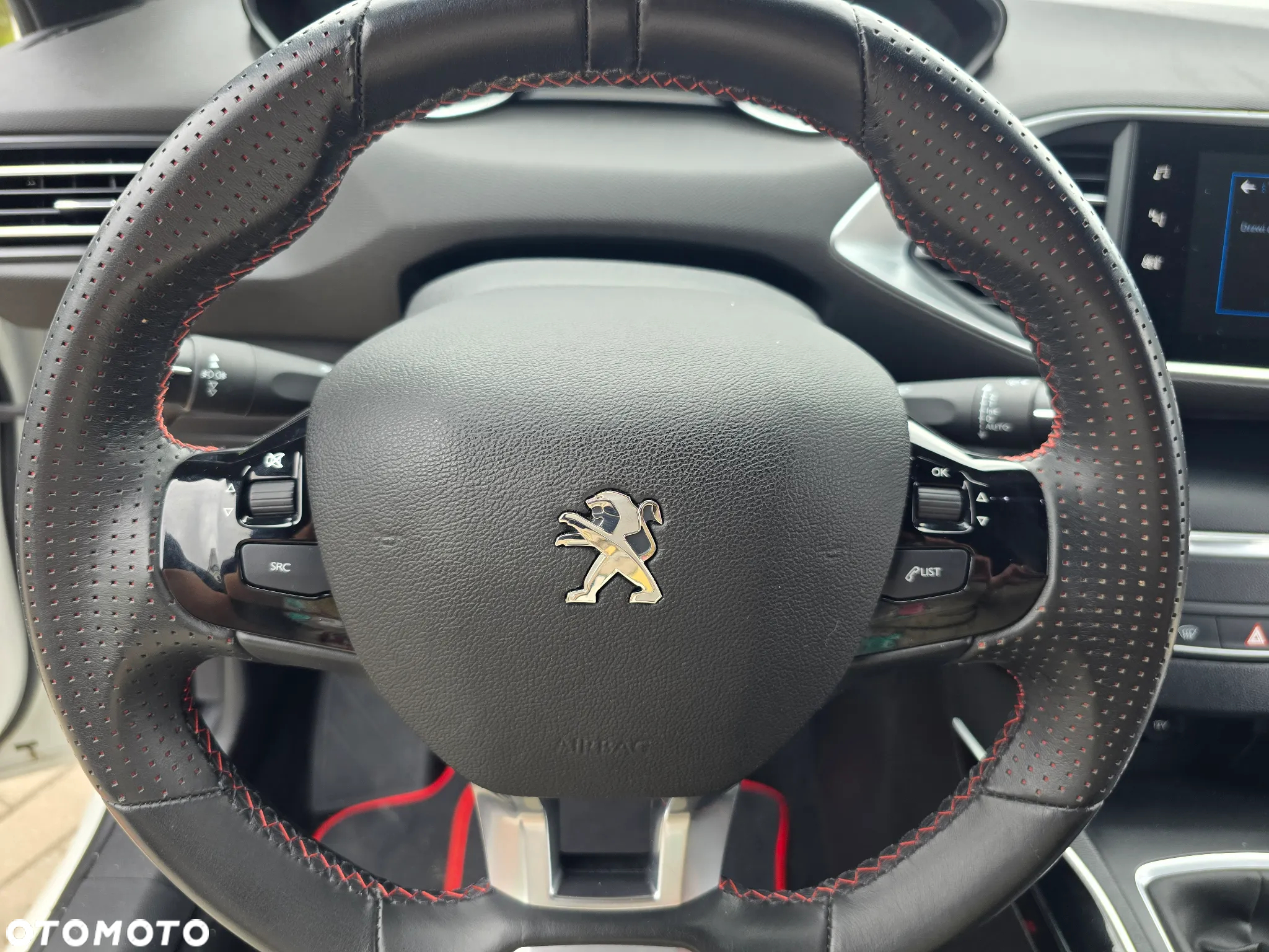 Peugeot 308 - 25