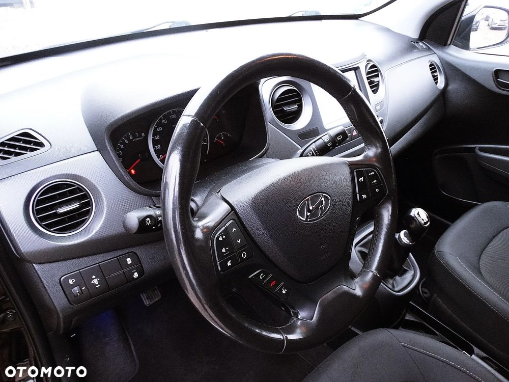 Hyundai i10 1.2 YES!+ - 21