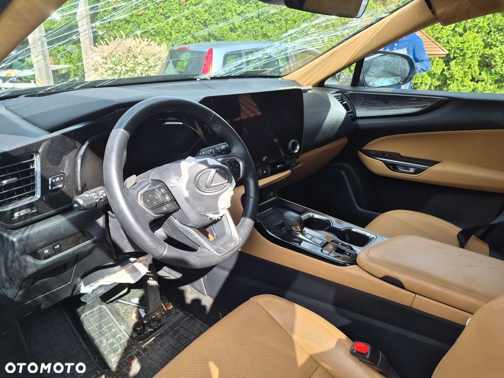 Lexus NX 350h Omotenashi AWD - 8
