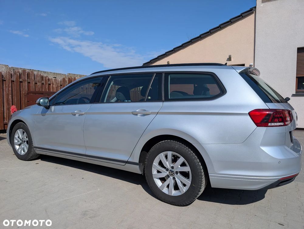 Volkswagen Passat - 8