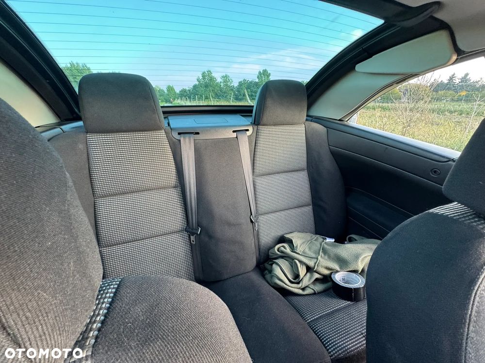 Peugeot 307 CC 2.0 - 23