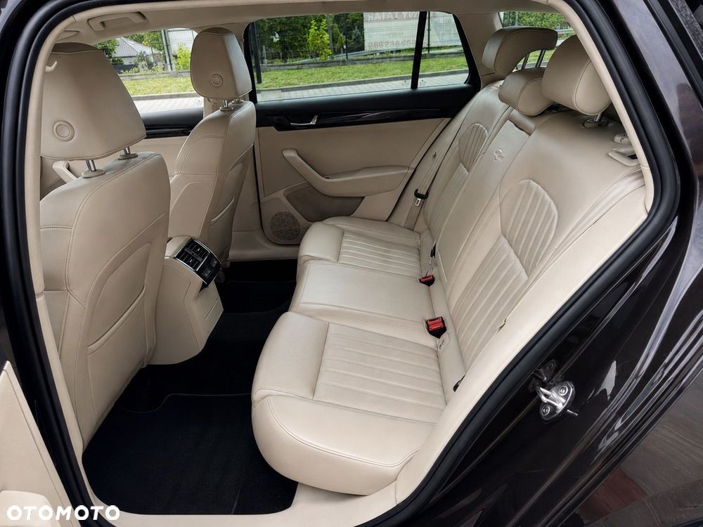 Skoda Superb 2.0 TSI 4x4 L&K DSG - 26