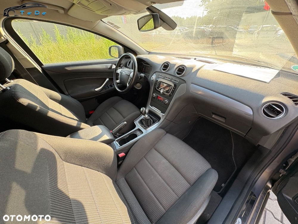 Ford Mondeo 1.6 T Platinium X Plus (Titanium) - 30