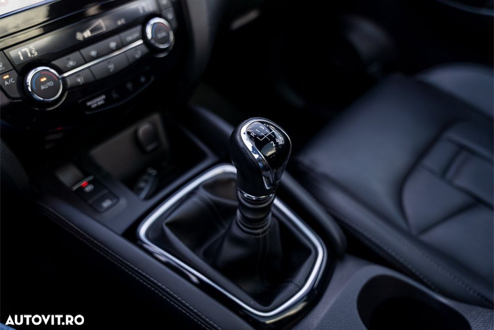 Nissan Qashqai 1.5 DCI TEKNA+ - 22