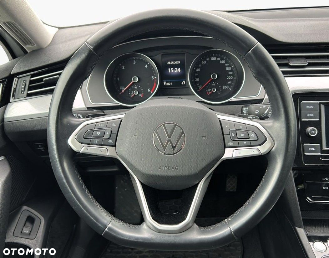 Volkswagen Passat 2.0 TDI EVO Business DSG - 9