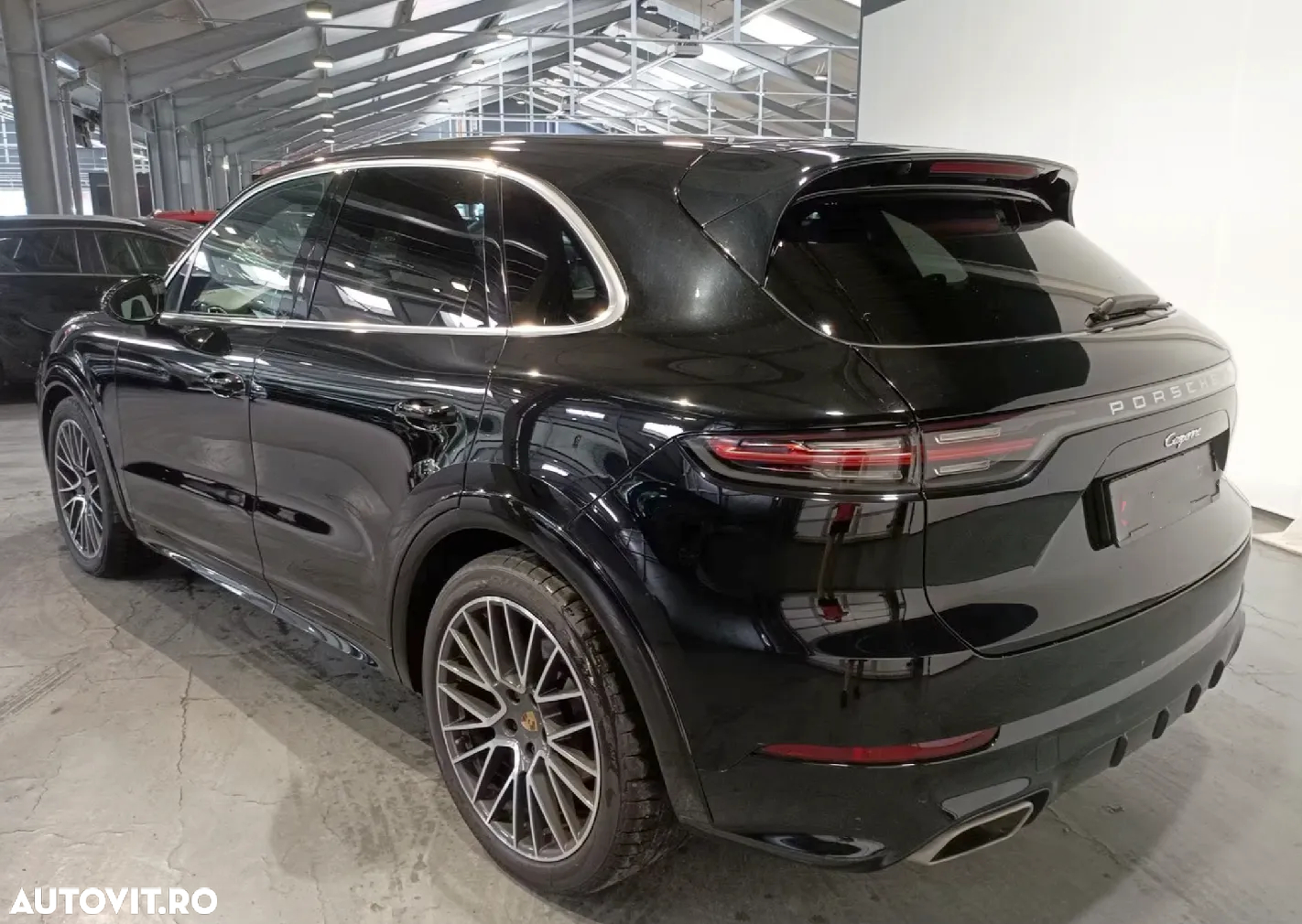 Porsche Cayenne Standard - 3