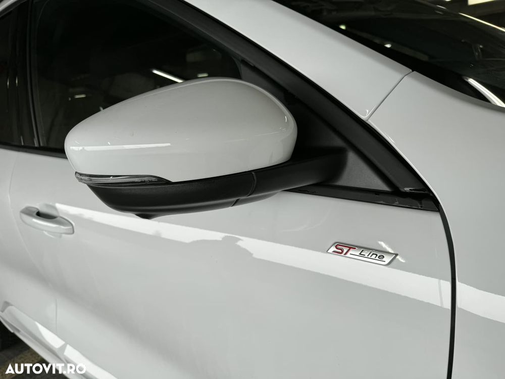 Ford Kuga 2.5 Duratec FWD PHEV ST-Line X - 11