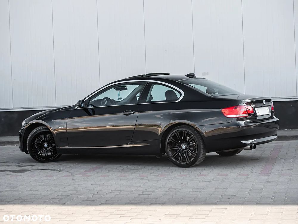 BMW Seria 3 325i - 10
