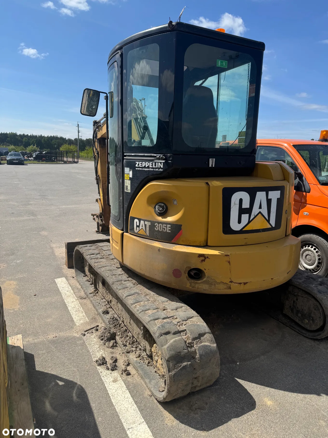 Caterpillar - 2