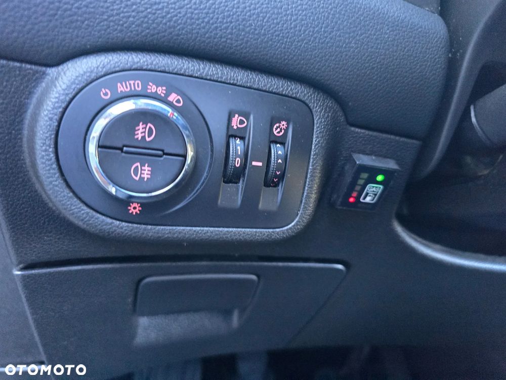 Opel Zafira 2.2 Edition Plus - 19