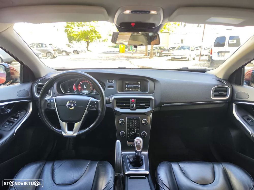 Volvo V40 1.6 D2 Eco Kinetic - 22