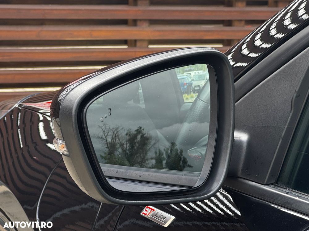 Ford Kuga - 37