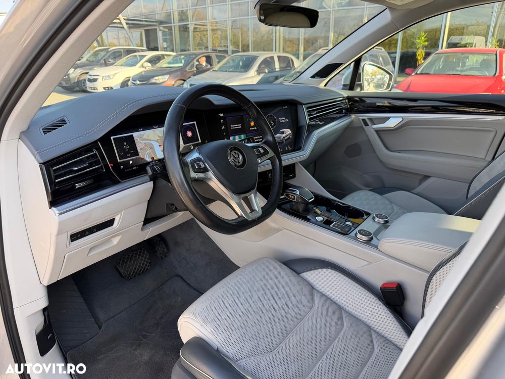 Volkswagen Touareg 2020 photo 5