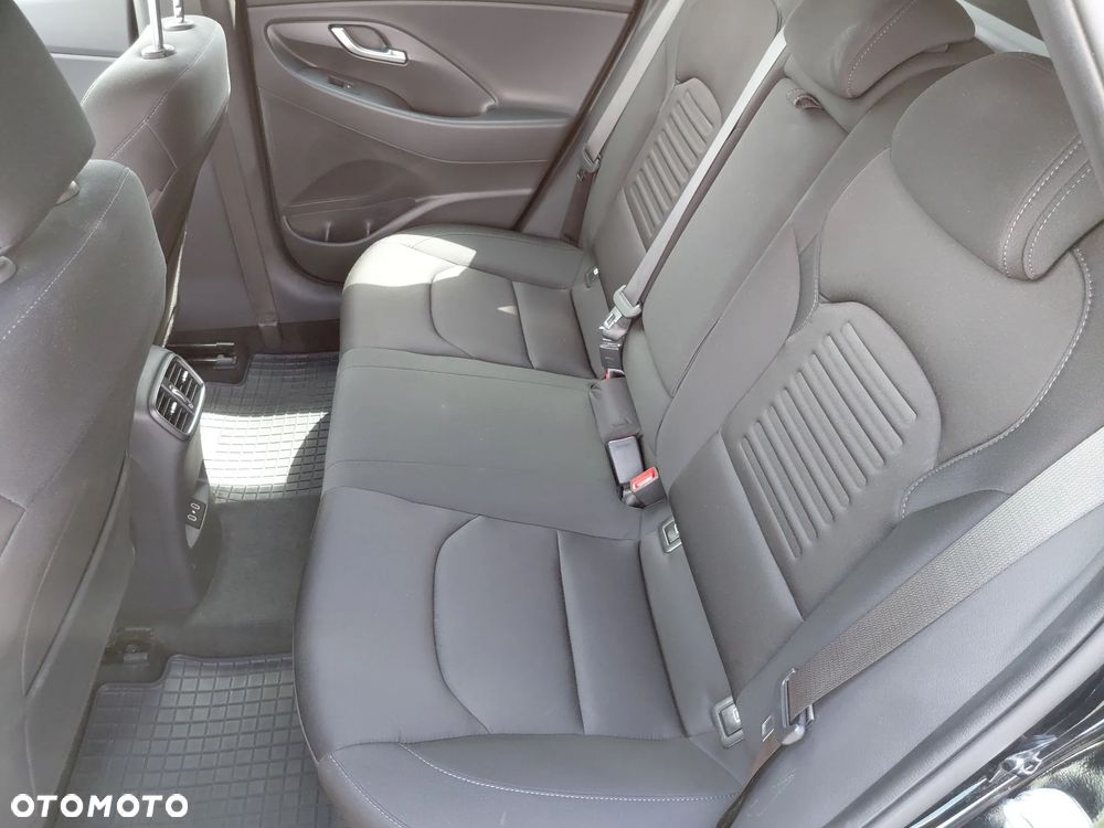 Hyundai i30 1.5 T-GDI 48V Smart DCT - 16