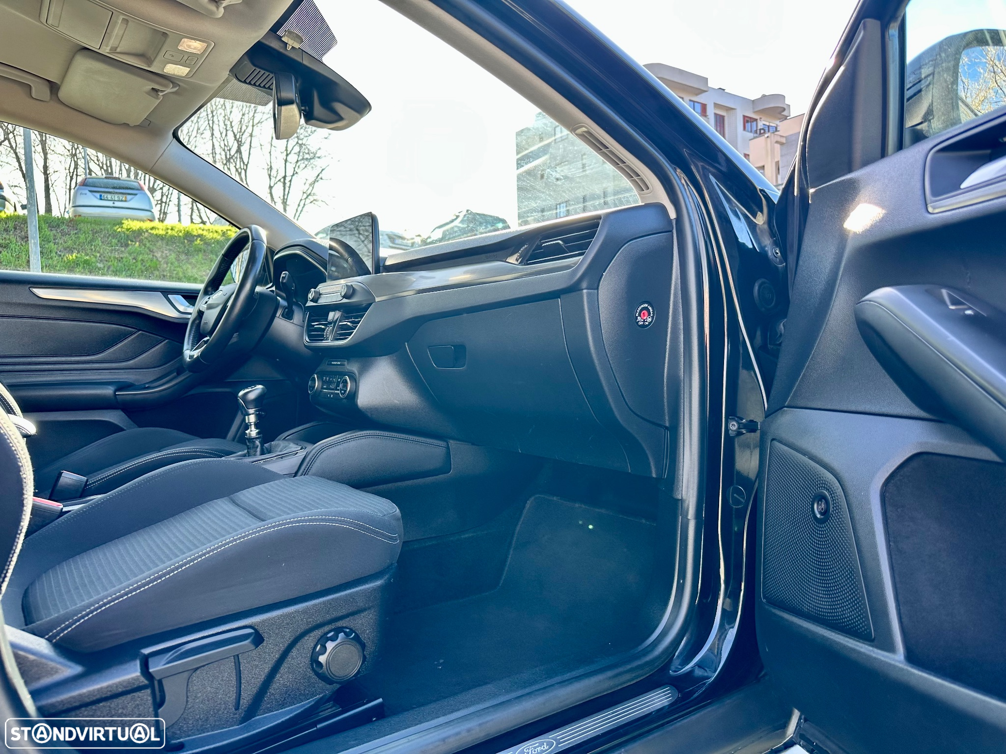 Ford Focus 1.0 EcoBoost Titanium - 31