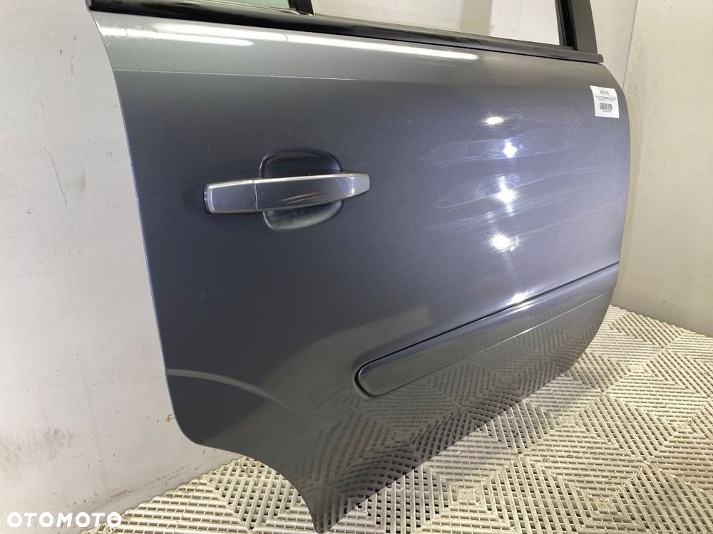 DRZWI PRAWY TYŁ - 221.00 PLN - OPEL ZAFIRA B Nadwozie pełne/minivan (A05) 2005 - 2015 1.9 CDTI VAN - 2
