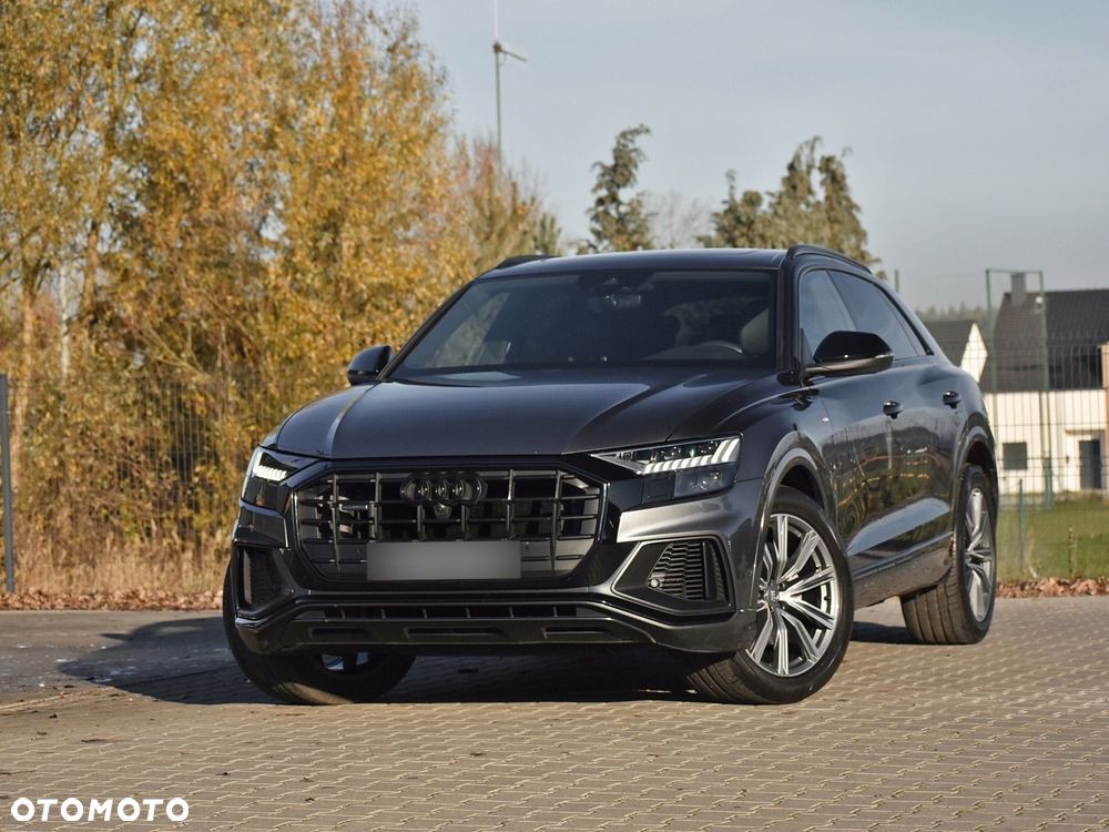 Audi Q8 - 1