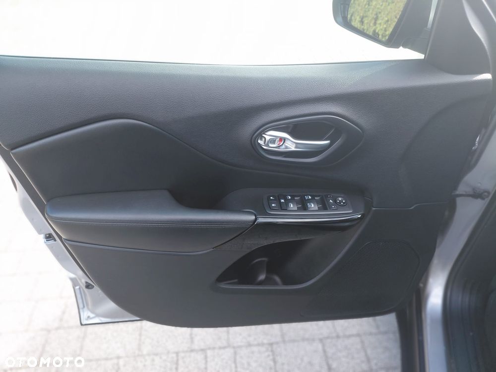 Jeep Cherokee 2.2 MJ II Active Drive I Automatik Limited - 30