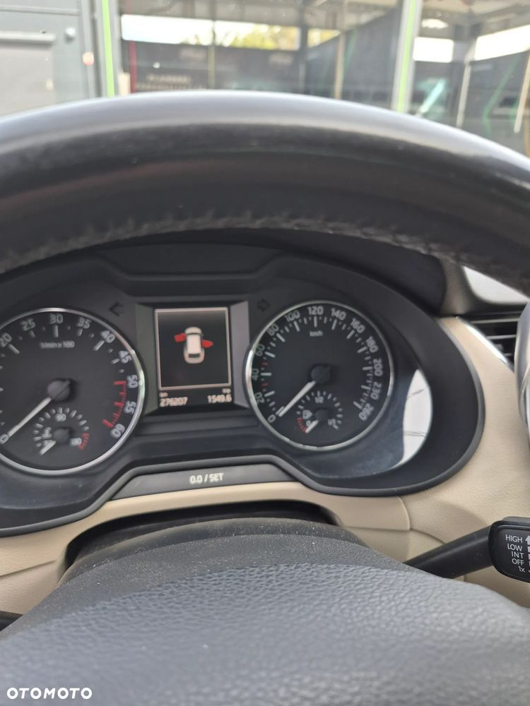 Skoda Octavia 2.0 TDI Elegance DSG - 13