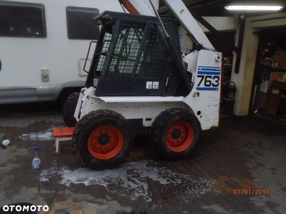 karoseria buda silnik motor ramie siłownik bobcat 763 - 1