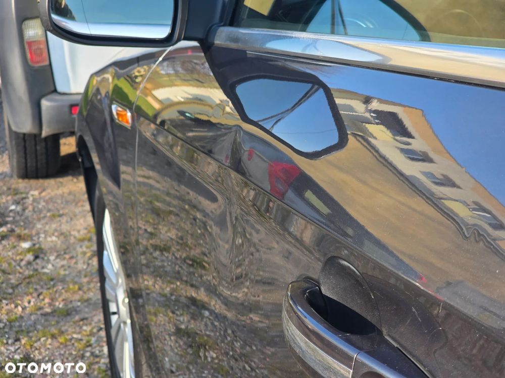 Ford Mondeo 1.8 TDCi Ghia X - 25