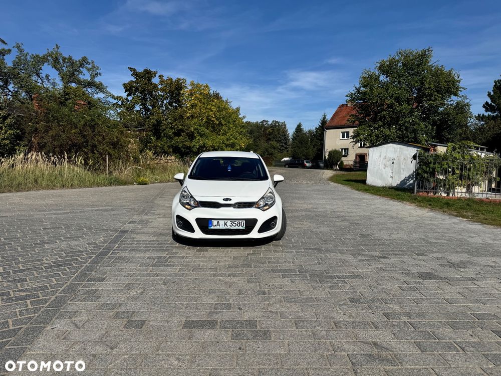 Kia Rio 1.2 Dream Team Edition - 13