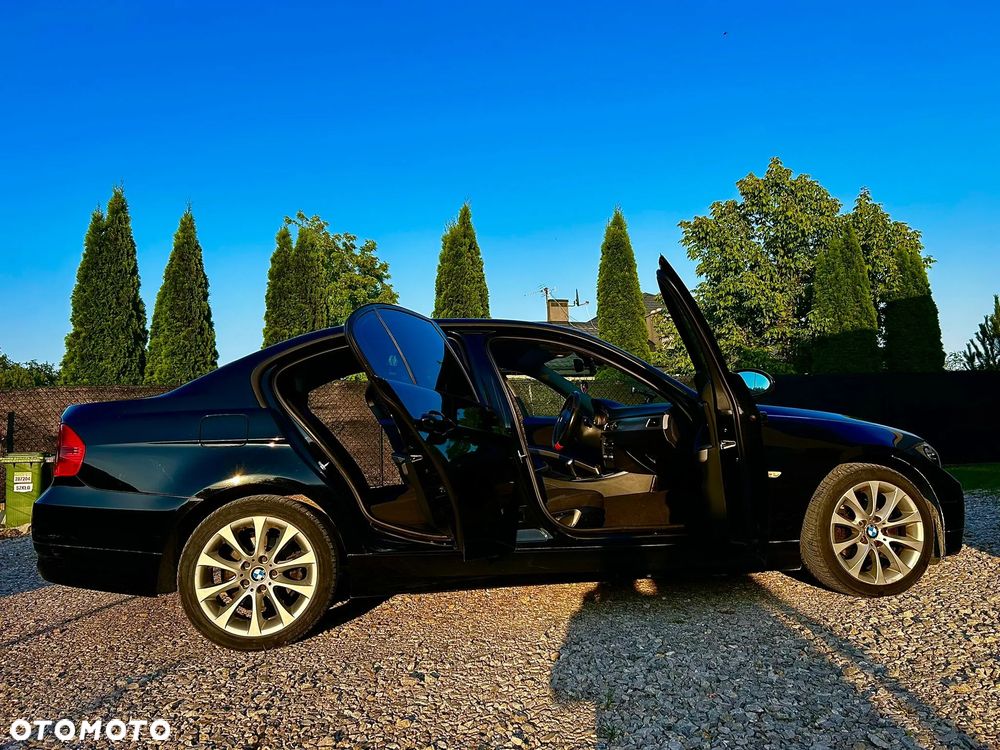 BMW Seria 3 318i - 6