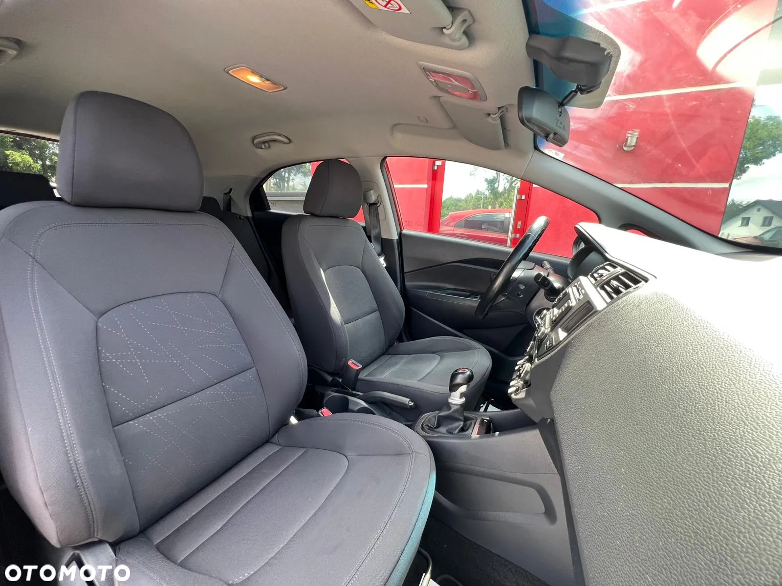 Kia Rio 1.4 L - 17