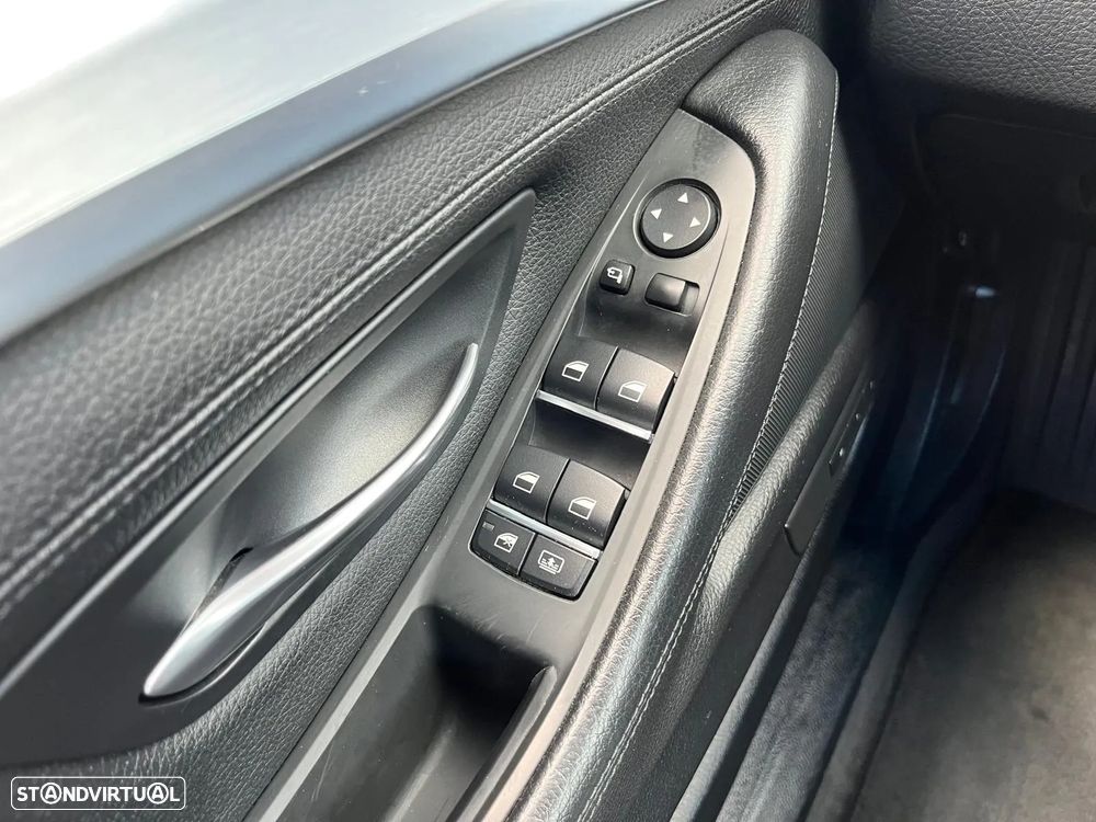 BMW 530 d Auto - 12