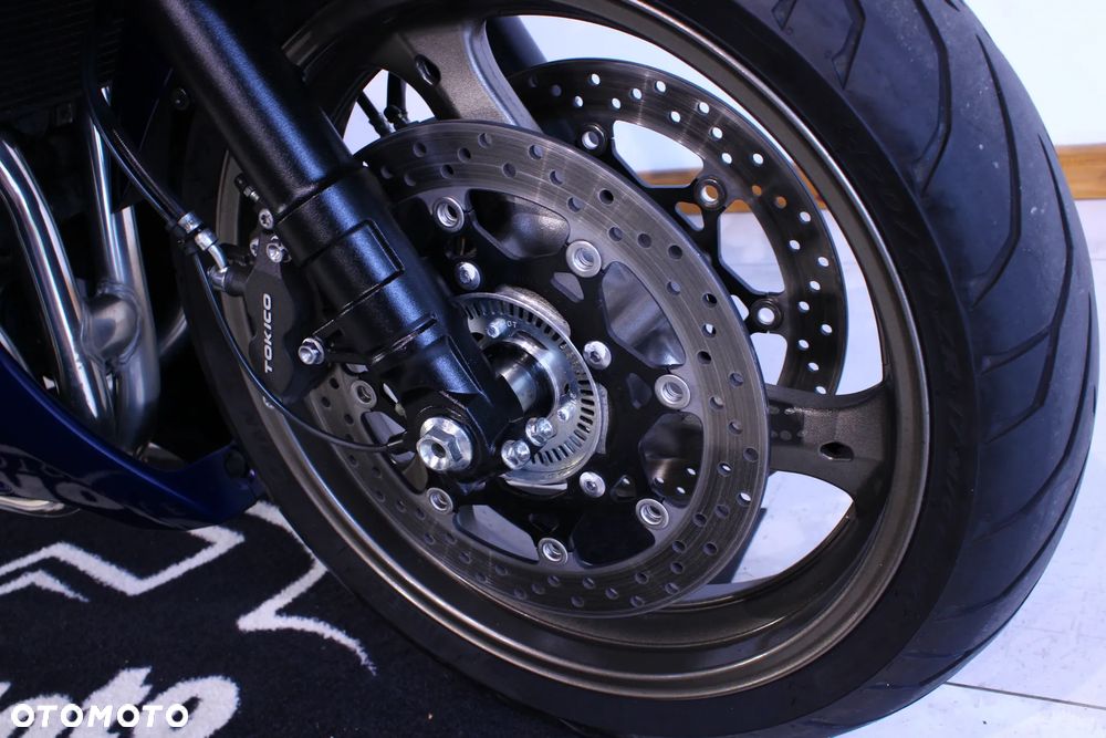Suzuki GSX - 30
