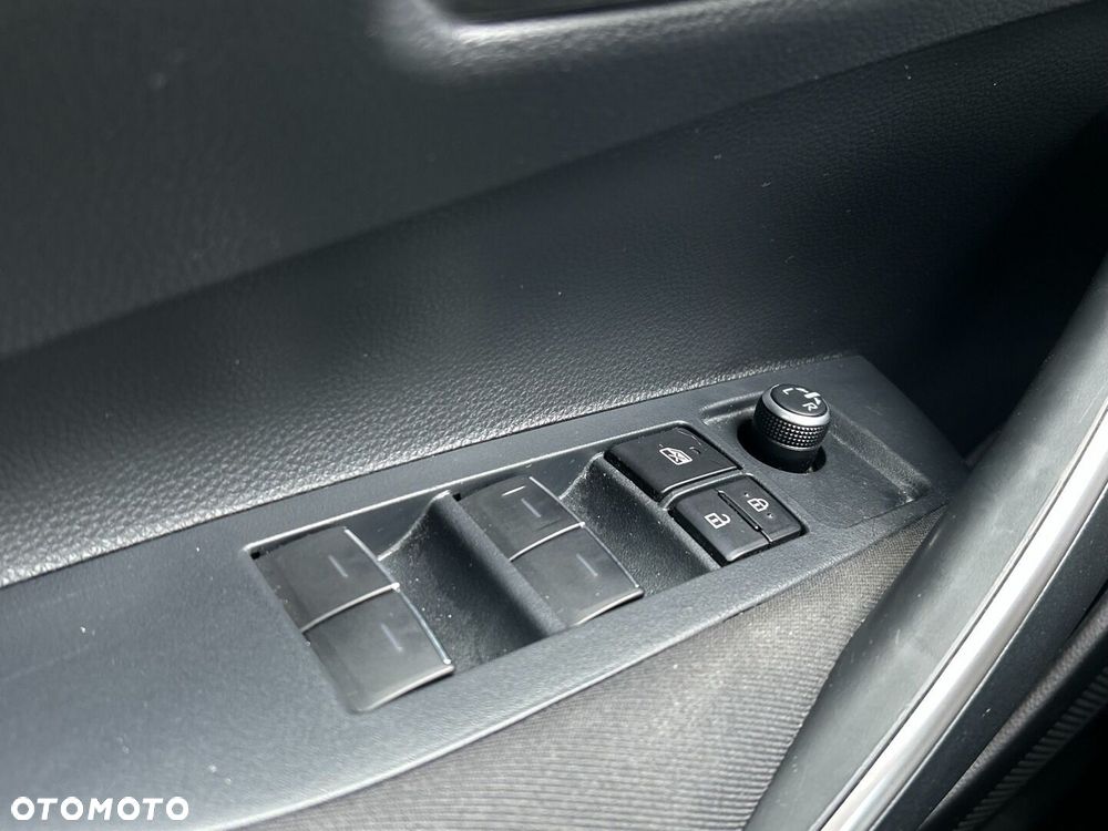 Toyota Corolla 1.8 Hybrid Comfort - 20