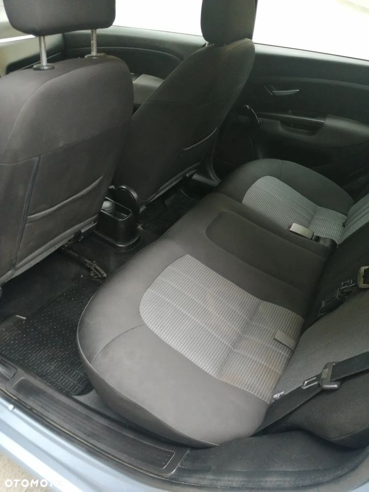 Fiat Linea 1.4 Active - 6