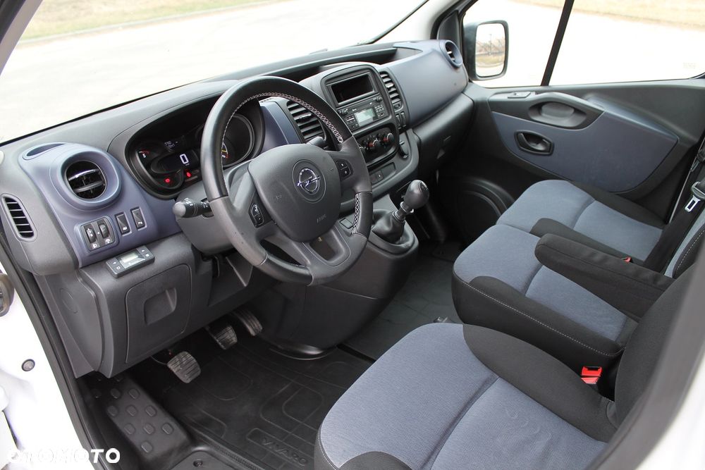 Opel Vivaro - 14