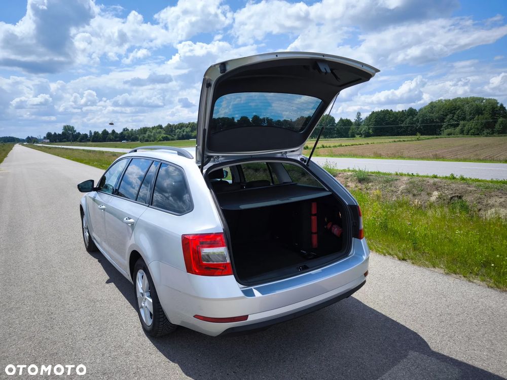 Skoda Octavia 1.6 TDI Ambition - 4