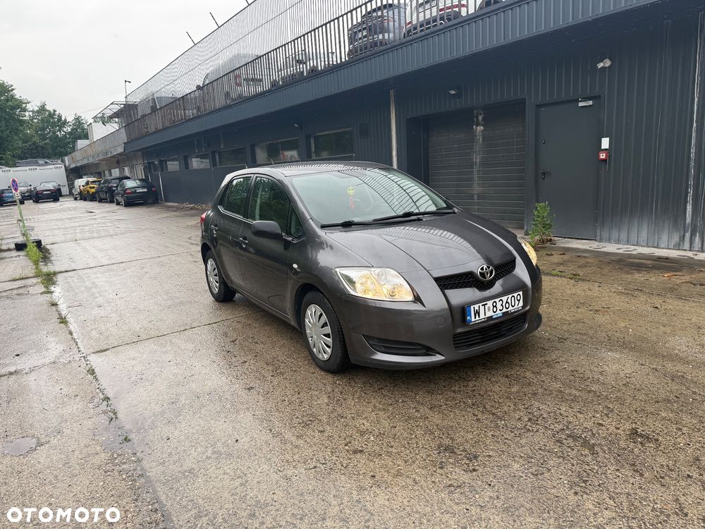 Toyota Auris 1.4 D-4D Premium - 1