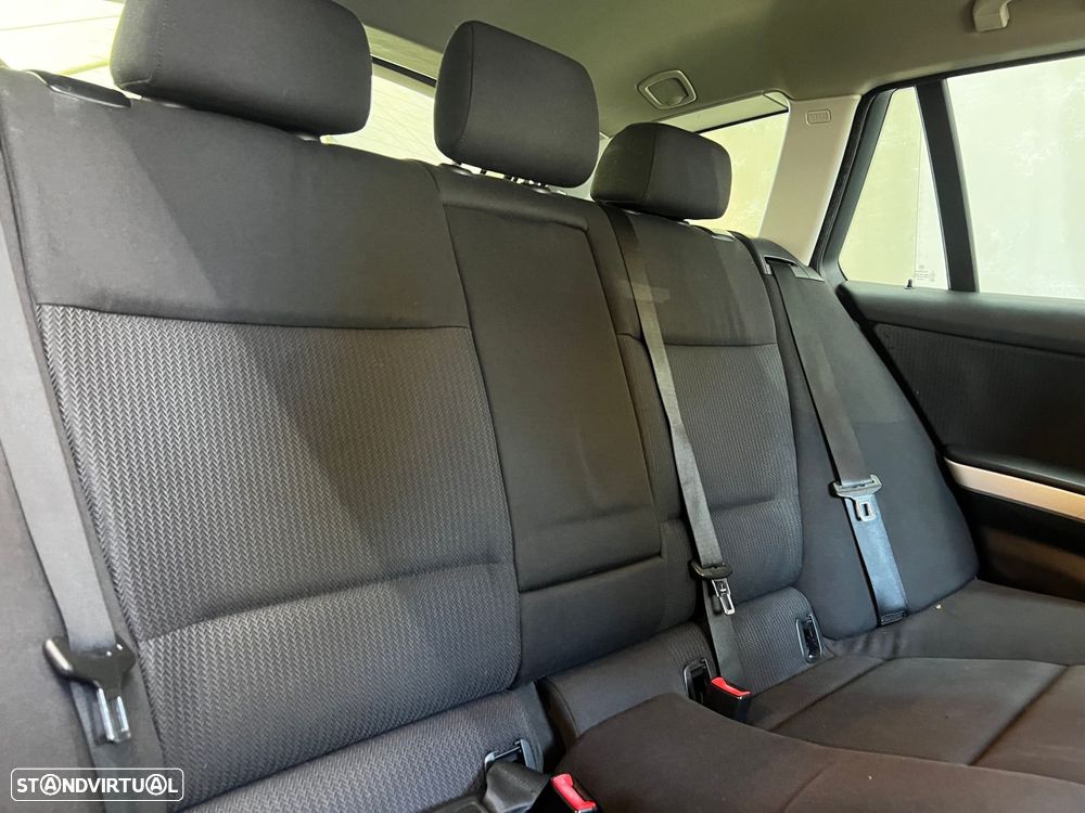 BMW 318 d Navigation - 18