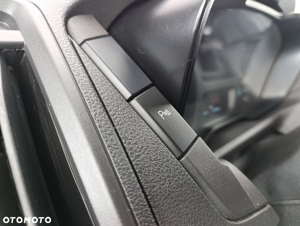 Ford transit trend - 16