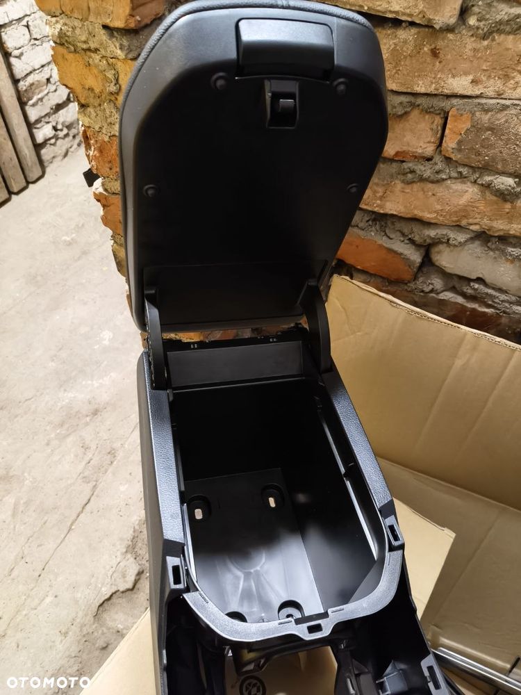 Komplet Konsola Toyota RAV4 — deska rozdzielcza Rav 4, konsola, elementy wewnętrzne - 8