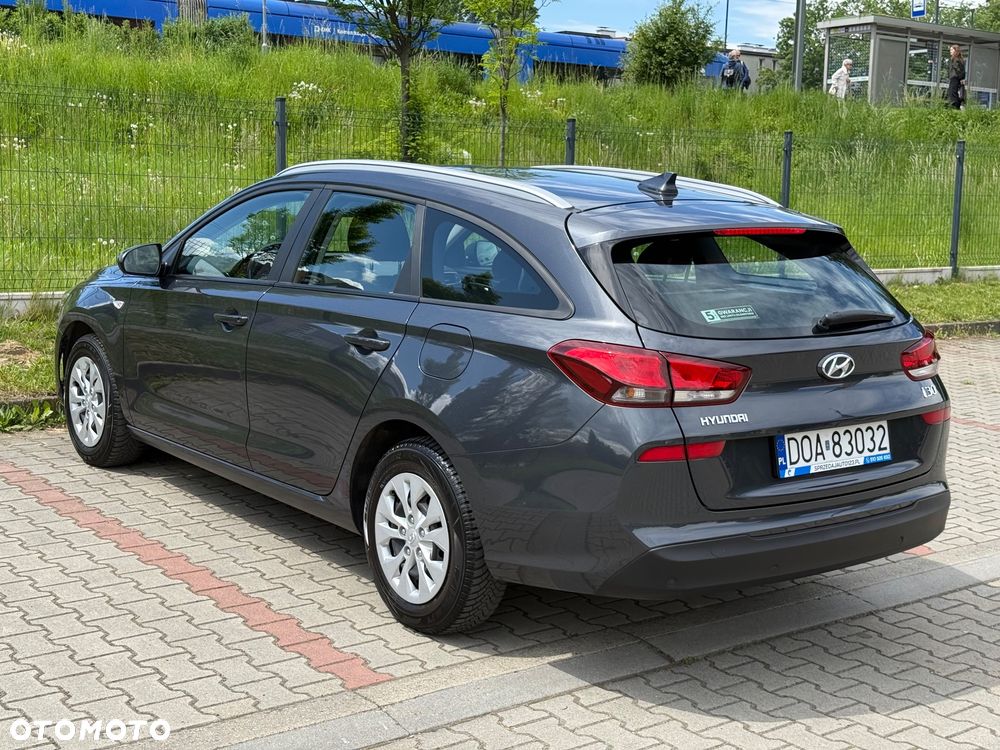 Hyundai i30 1.5 DPI Classic + - 3