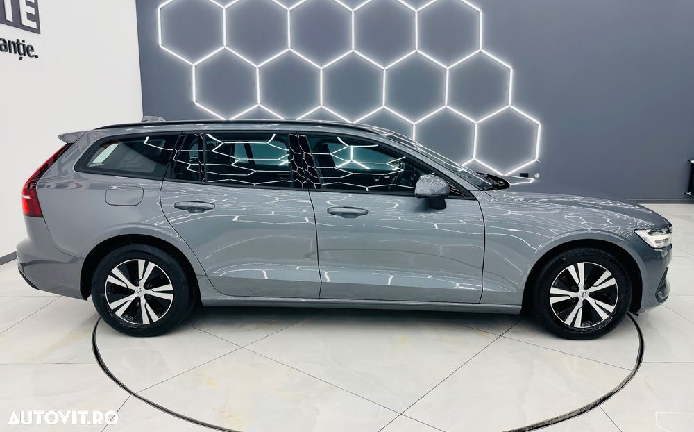Volvo V60 D3 Momentum Core - 32