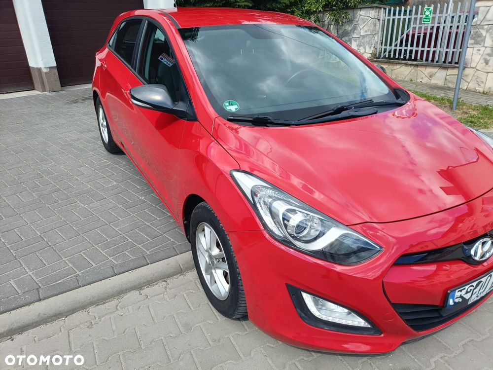 Hyundai i30 1.4 Trend - 9