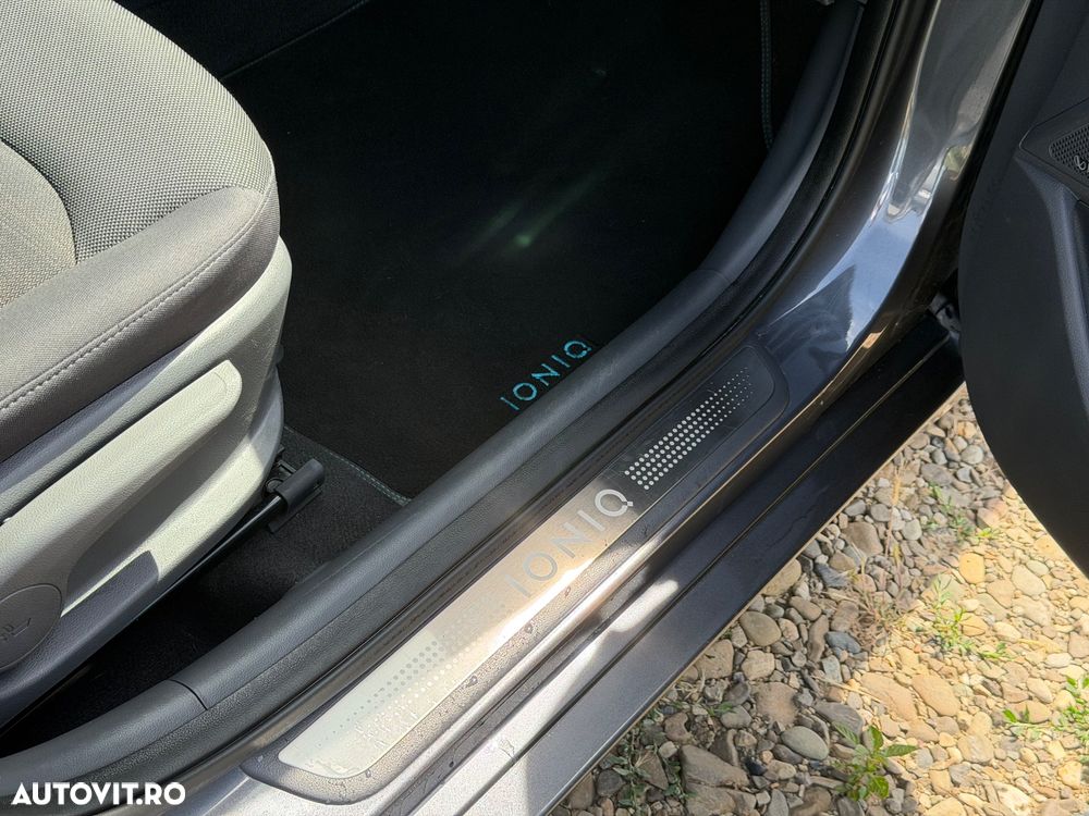Hyundai IONIQ 141CP Exclusive - 16