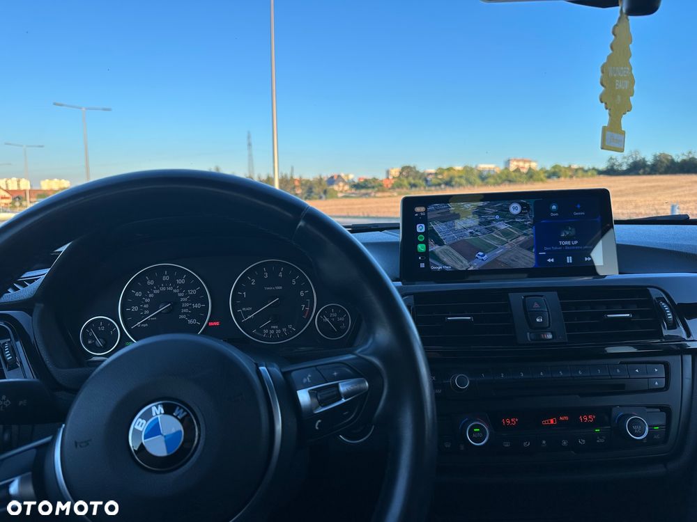 BMW Seria 3 320i - 16